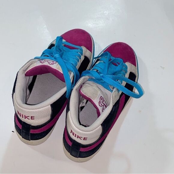 Nike Blazer Mid 6.0 High-Tops with Magenta and Teal Highlights Women Shoes z,8US - Picture 6 of 16